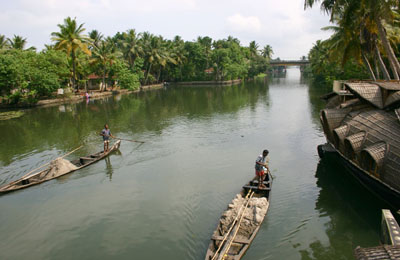 MV Vaikundam kerala canal cruise 